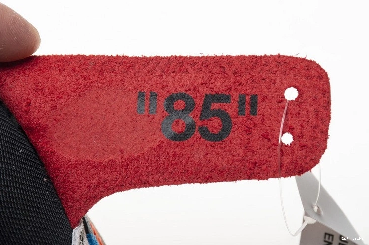 AA3834-101 1 OWT chicago Jordan Air NIKE retro  0119